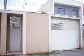 4 bedrooms, 12 guests, 2 parking spaces - Downtown - Image 3