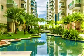 Apartment in Prime Area – JTR Waterfront: Pool, Garage - Image 3