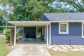 The Blue Cottage - Image 3