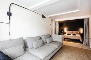 Stylish Studio, amazing location. - Image 2