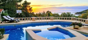 Stone House Villa Poplat – Privates 7BR Anwesen mit Meerwasserpool, 50m zum Meer - Image 2