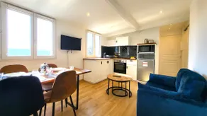 L'Indépendant: 2 bedrooms, 2 bathrooms, terrace, RER B - Image 2