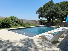 Group Travel 7BR Designer Haven in Heart of Austin - Image 2