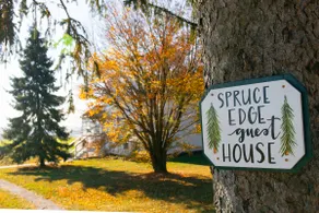 -Scenic Historic Charm- Spruce Edge Guest House - Image 2