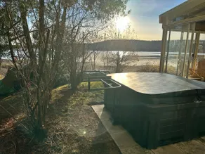 Waterfront with HOT TUB in Eastman! - Image 4