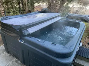 Waterfront with HOT TUB in Eastman! - Image 3
