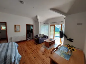 Orchard House - Image 4