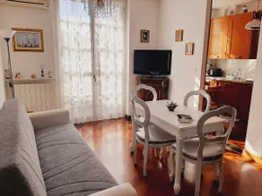 Vanessa's House (Free parking in indoor garage) - Image 3