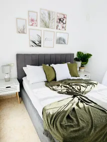 Breezy Coastal Hideaway Near the Beach - Image 4
