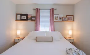 Clean, comfy, pet friendly & fully stocked - Image 2