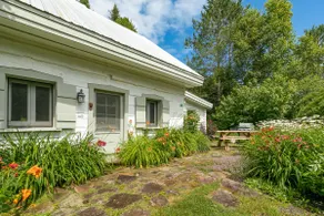Cozy lakeside cottage - Image 3