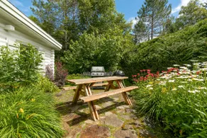 Cozy lakeside cottage - Image 4