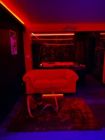 Love room Vendée with private spa - Image 4