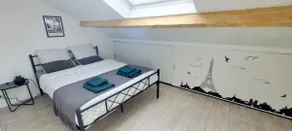 L'Escale under the rooftops • Two-bedroom apartment near Paris & Orly - Image 3