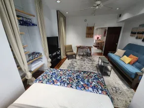 Top floor Capitol Hill apartment - Image 2