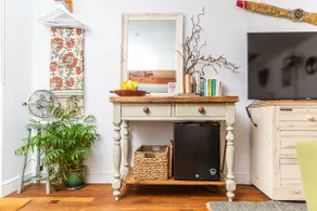 Boutique couples hideaway – ”The Den” - Image 5