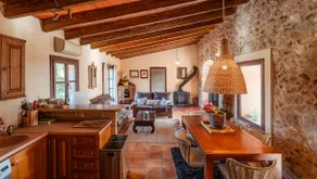 Rustic country house with pool near Santa Maria - Image 3