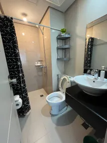 Marvinn's by LVH - 150 Newport Boulevard, Comfort Studio, Family Studio, Group Studio, Free Wifi and Netflix, Near NAIA - Image 5