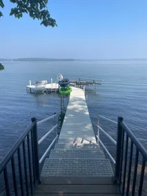 Sandalwood Retreat on Round Lake - Waterfront property with screened porch ￼ - Image 2