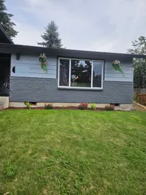 Cozy home with hot tub, Near pdx, Pet Friendly - Image 2