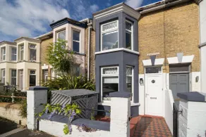 Wistaria Cottage - Image 2