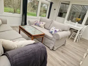 Family oasis near the beach with trampoline and pizza oven - Image 3
