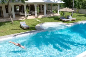 Azura Luxury 4BR Villa | Private Chef, Pool & A/C - Image 5