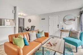 2BR/1.5BA~Self-Check-in~10mins UT/Dwntn~Long Stays - Image 3