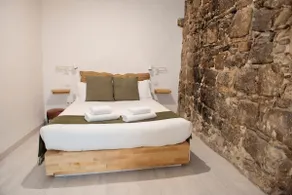 Elena Apartments Girona - Image 5