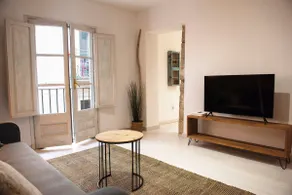 Elena Apartments Girona - Image 2