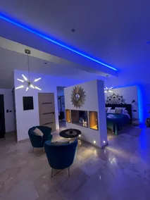 Private Luxury Love-Room Spa & Pool - Image 5