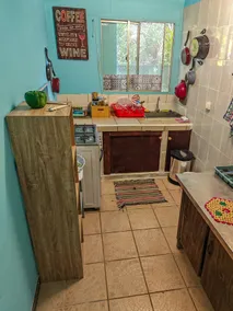 Mohea: Charming 2-Bedroom with AC - Image 4