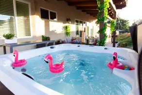 Epic Family Retreat | Hot Tub, Fire Pit | Legoland - Image 2