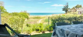 Two-bedroom apartment with sea view and frontage, beach 50 m away, pool - Image 3