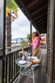 Panoramic Junior Suite with Lake View Balcony - Image 5