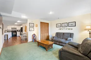 Just Plane Suite - Image 5