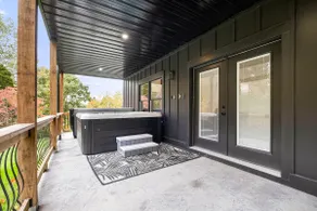 Family Luxury at Patoka Lake HOT TUB POOL table - Image 3