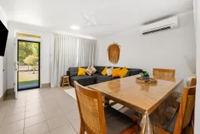 Top End Lifestyle 3BR home with large yard and pool - Image 2