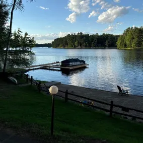 Sandy Bear Chalet with pontoon available for rent - Image 2