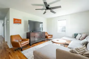 4 Bedroom Home Sleeps 8 - .5 Mile to Marta Train - Image 2