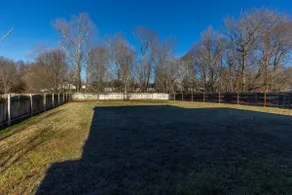 Spacious Luxe Stay w/ Yard, Wi-Fi & Smart TVs - Image 5