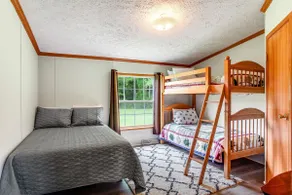 Secluded Beach Retreat: Pet Friendly, King Suite - Image 2