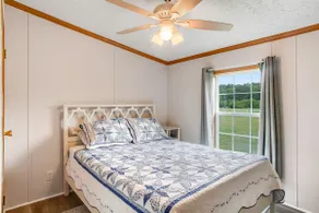 Secluded Beach Retreat: Pet Friendly, King Suite - Image 4