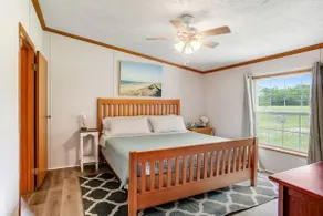 Secluded Beach Retreat: Pet Friendly, King Suite - Image 3