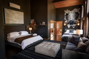 The Fox Den|Large Entertaining Cabin For Families - Image 5