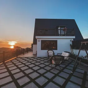 Villa with Sea View, Private Garden and Jacuzzi - Image 2