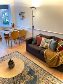 Charming Home in Wellingborough - Image 2