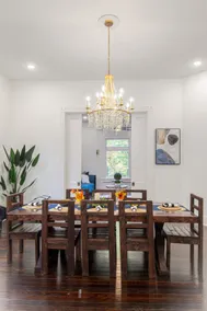 Historic Sallie Peay House - Luxe Downtown Retreat - Image 3