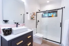 Luxury Forest Home | Open & Airy | 1min to Trails - Image 5