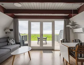 This beautiful holiday home with sea view & sunset - Image 2